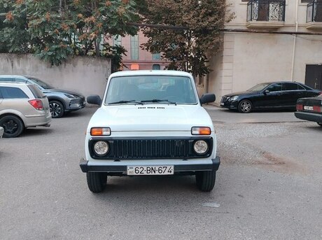 LADA (VAZ) Niva 2013