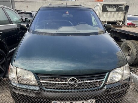 Opel Sintra 1999