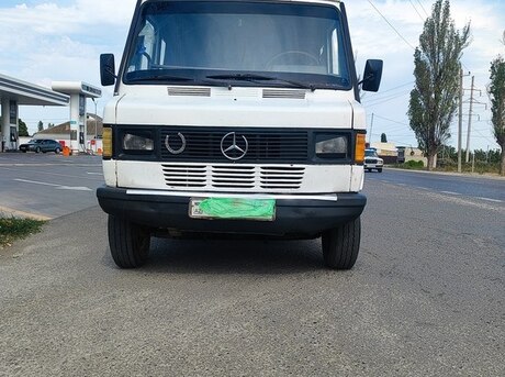 Mercedes 208 D 1996