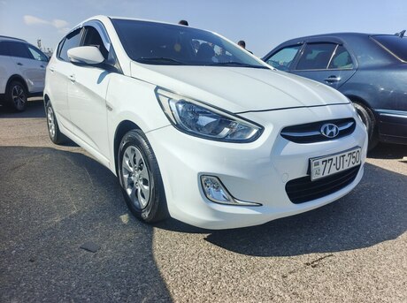 Hyundai Accent 2015