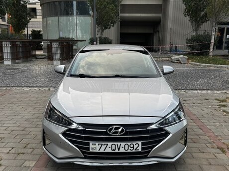 Hyundai Elantra 2019