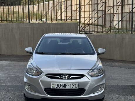 Hyundai Accent 2011