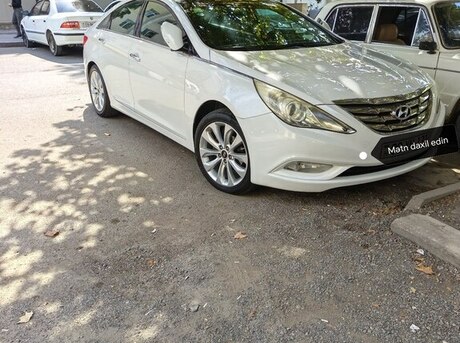 Hyundai Sonata 2010