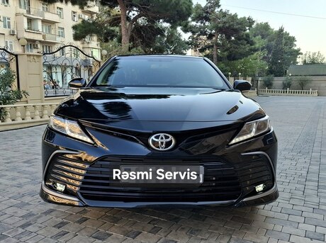 Toyota Camry 2021