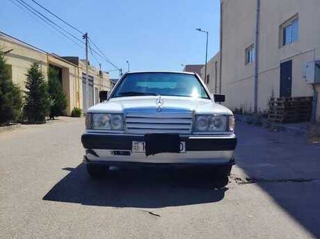 Mercedes 190 1984