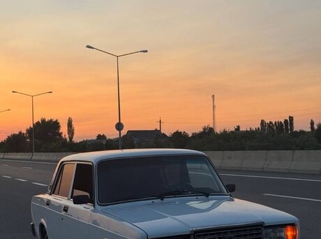 LADA (VAZ) 2107 2005