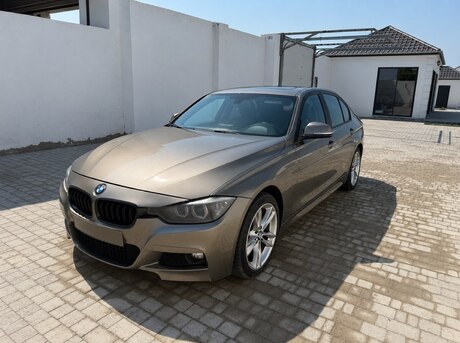 BMW 330 2015