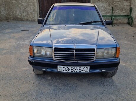 Mercedes 190 1990
