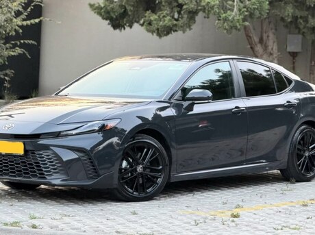 Toyota Camry 2024