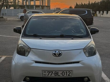 Toyota IQ 2009
