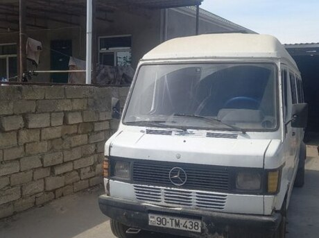 Mercedes 410 D 1995
