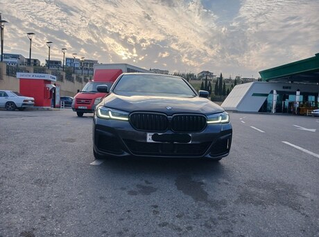 BMW 530e 2021