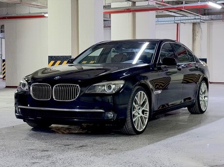 BMW 740 2009