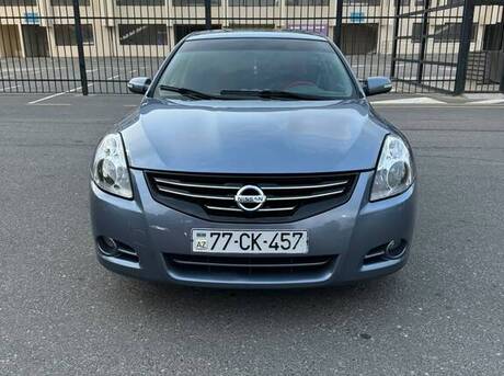 Nissan Altima 2011