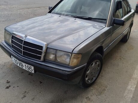 Mercedes 190 1990