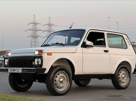 LADA (VAZ) Niva 2015