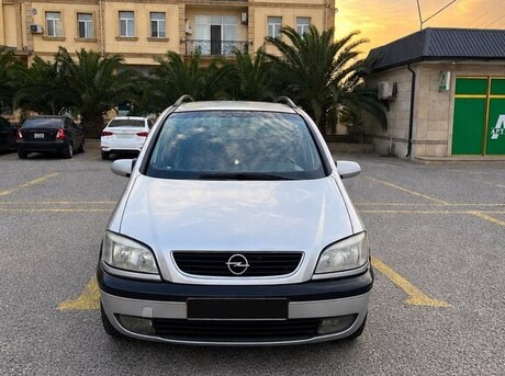 Opel Zafira 2001