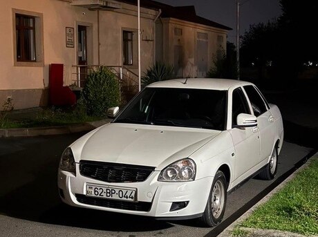 LADA (VAZ) Priora 2015
