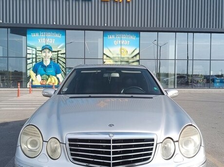 Mercedes E 220 2003