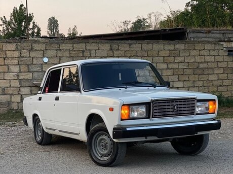 LADA (VAZ) 2107 2010