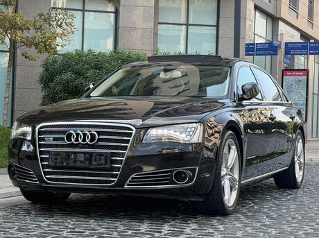 Audi A8 2011