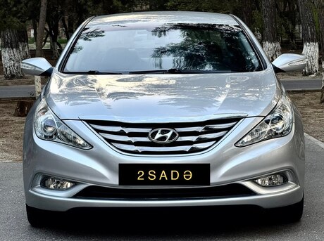 Hyundai Sonata 2010