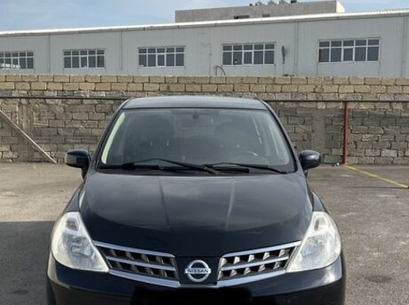 Nissan Tiida 2012