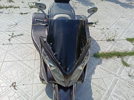 Suzuki Burgman 2021