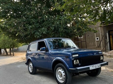 LADA (VAZ) Niva 2015