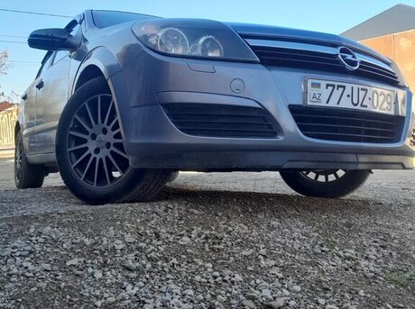 Opel Astra 2004