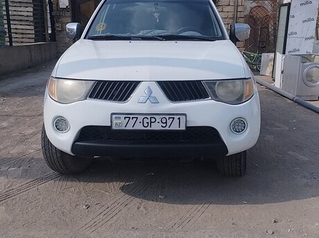 Mitsubishi L200 2005