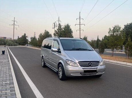Mercedes  2010