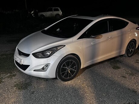 Hyundai Elantra 2011