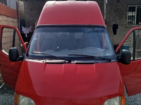 Ford Transit 2000