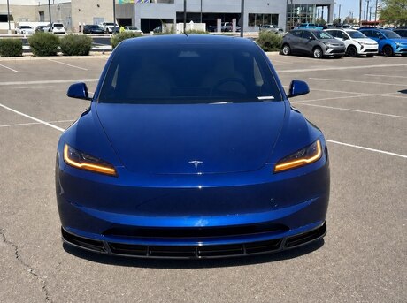 Tesla Model 3 2024