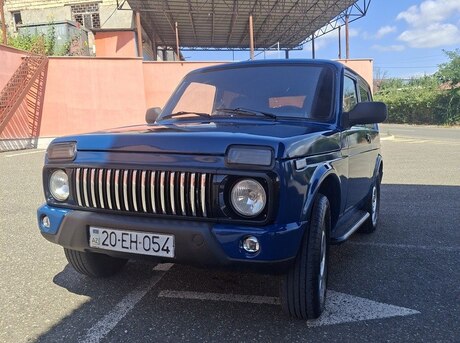 LADA (VAZ) Niva 2015