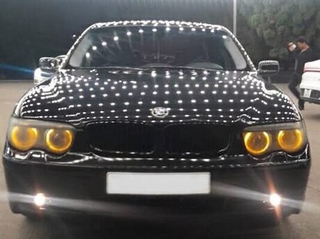 BMW 745 2001