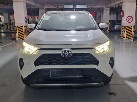 Toyota RAV4 2024