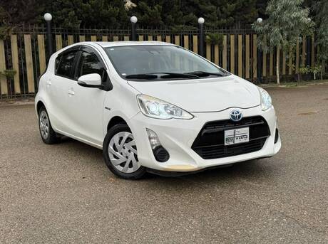 Toyota Aqua 2016