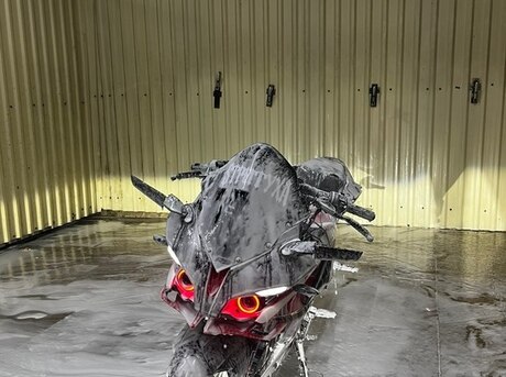 Bajaj Pulsar RS 200 2021