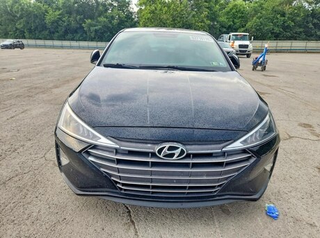 Hyundai Elantra 2019