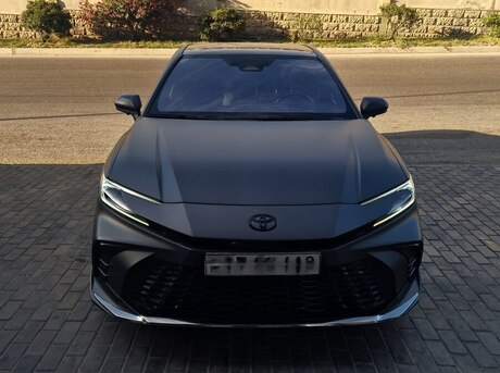 Toyota Camry 2025