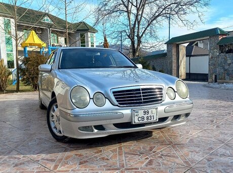 Mercedes E 320 2001
