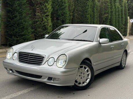 Mercedes E 240 2000