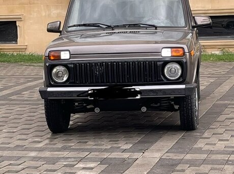 LADA (VAZ) Niva 2015