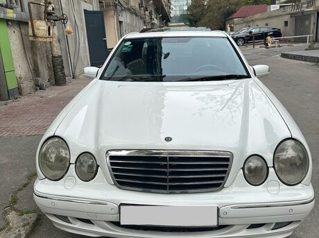 Mercedes E 240 2001