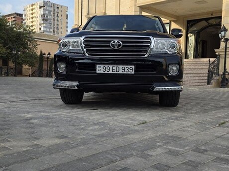 Toyota Land Cruiser 2013