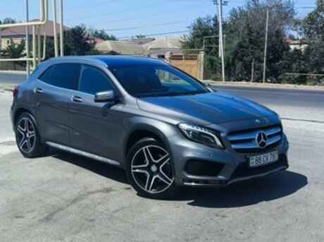 Mercedes GLA 250 4MATIC 2015