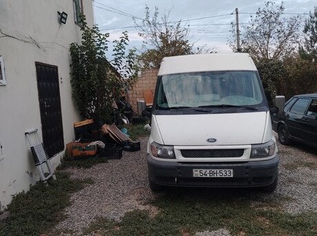 Ford Transit 2000