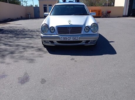 Mercedes E 240 1999